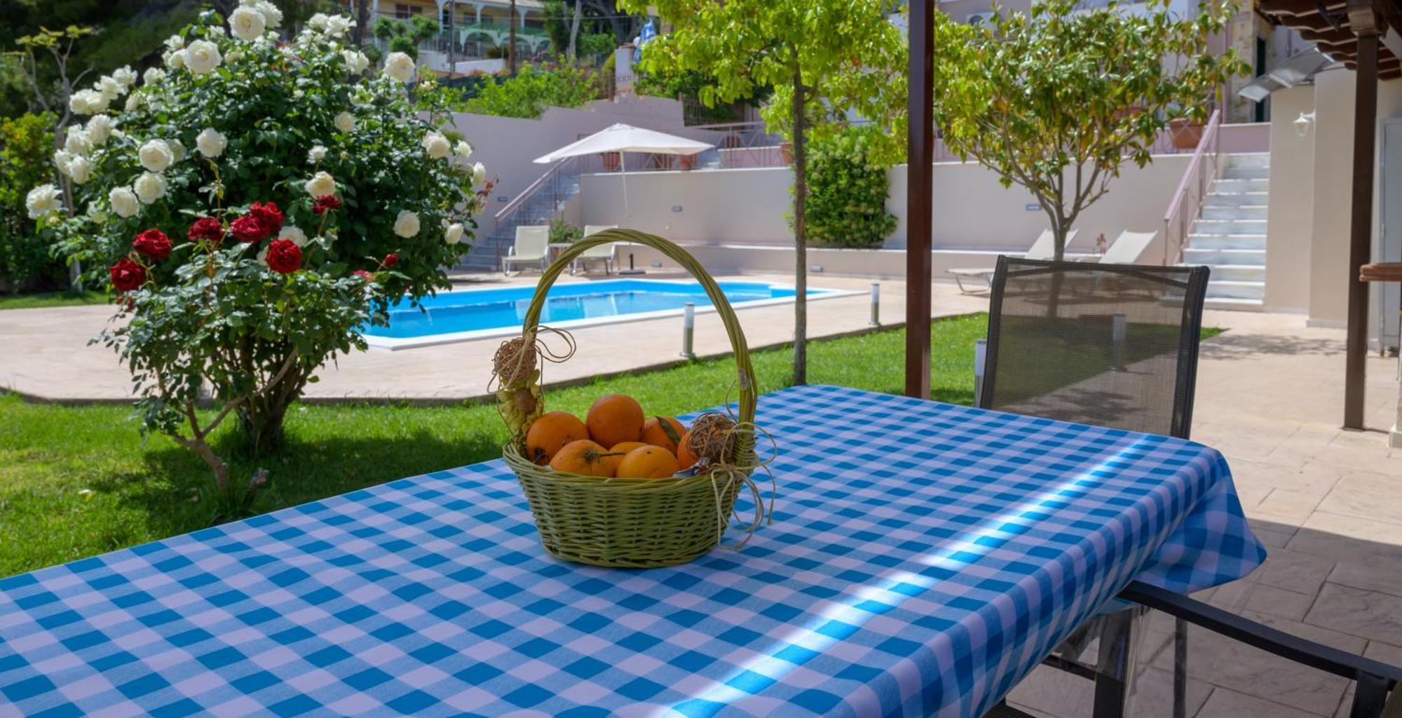 Artemis Riviera Villa Eksteriør bilde