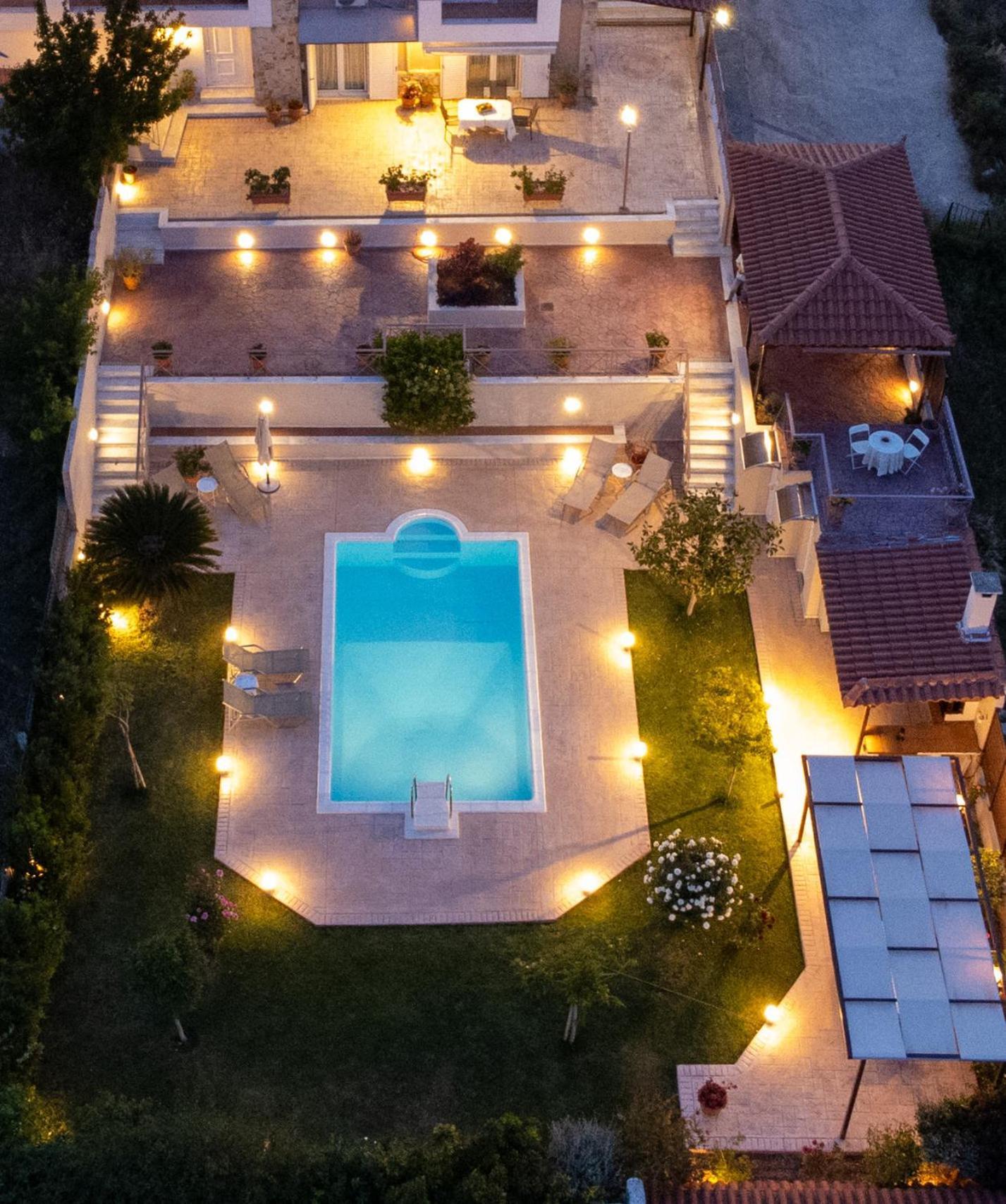 Artemis Riviera Villa Eksteriør bilde